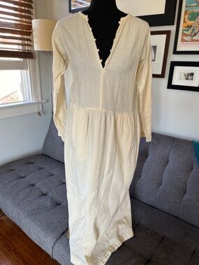 Masscob elegant Cream Long Sleeve Dress size Small (?)